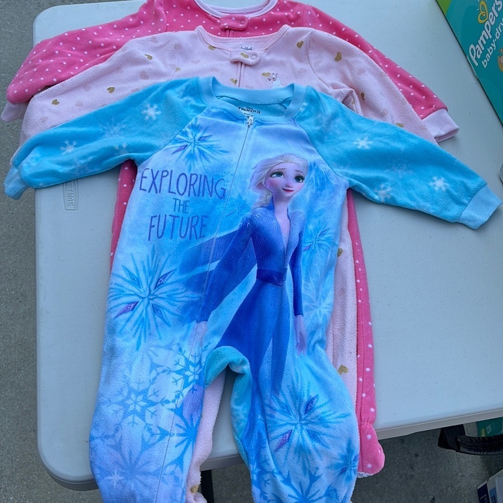 Lot of 3 one piece warm girls sleepers